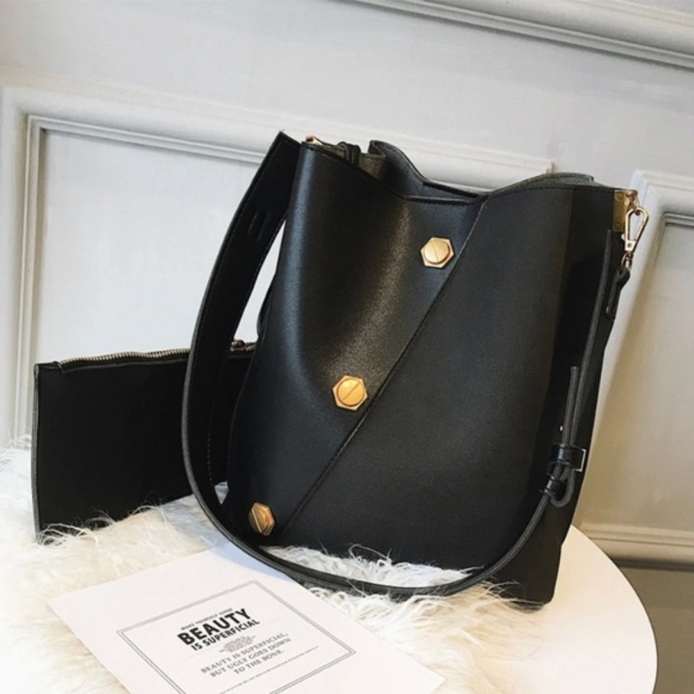 Just In! 🆕 BERLINE Rivet Bucket Bag - BLACK - Picture 3 of 8